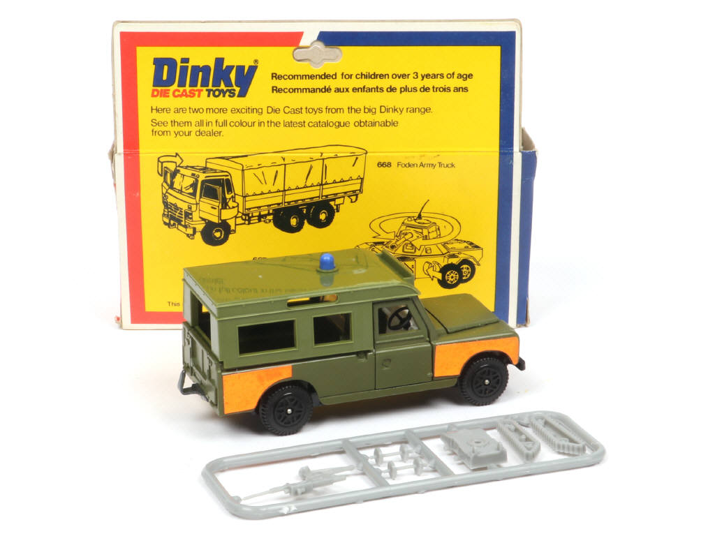 Lot 163 - DINKY TOYS (GB) (1)