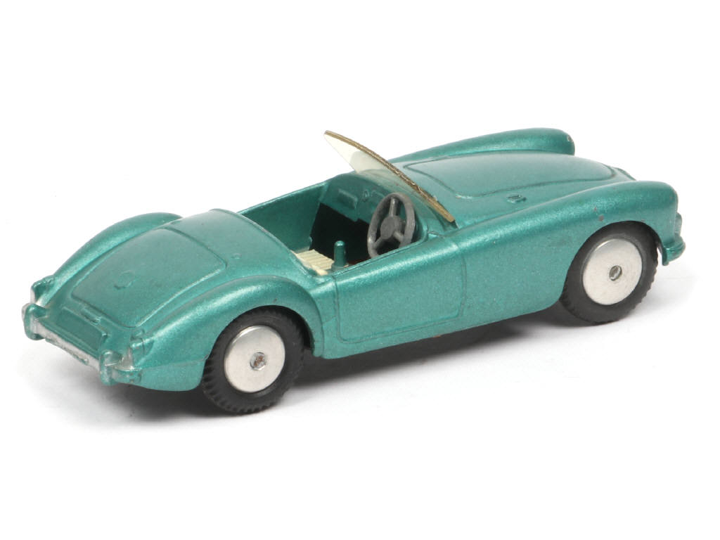 Lot 133 - CORGI TOYS (GB) (1)
