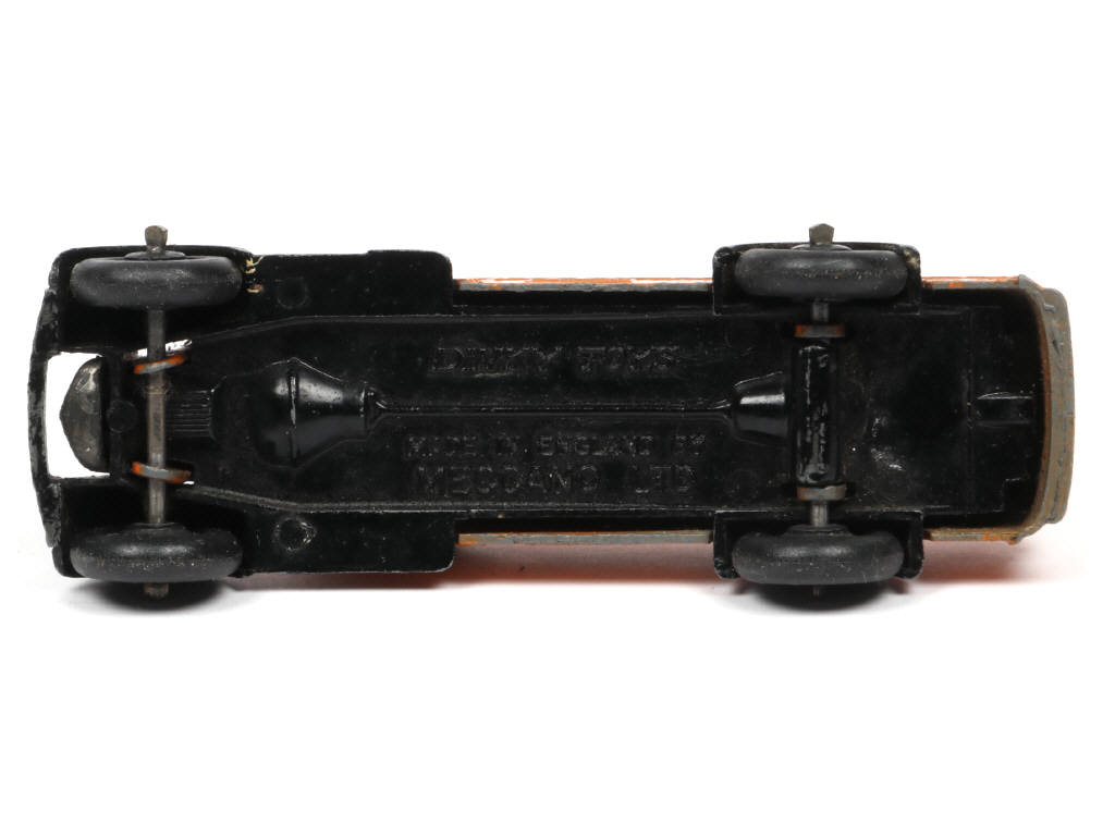 Lot 139 - DINKY TOYS (GB) (1)