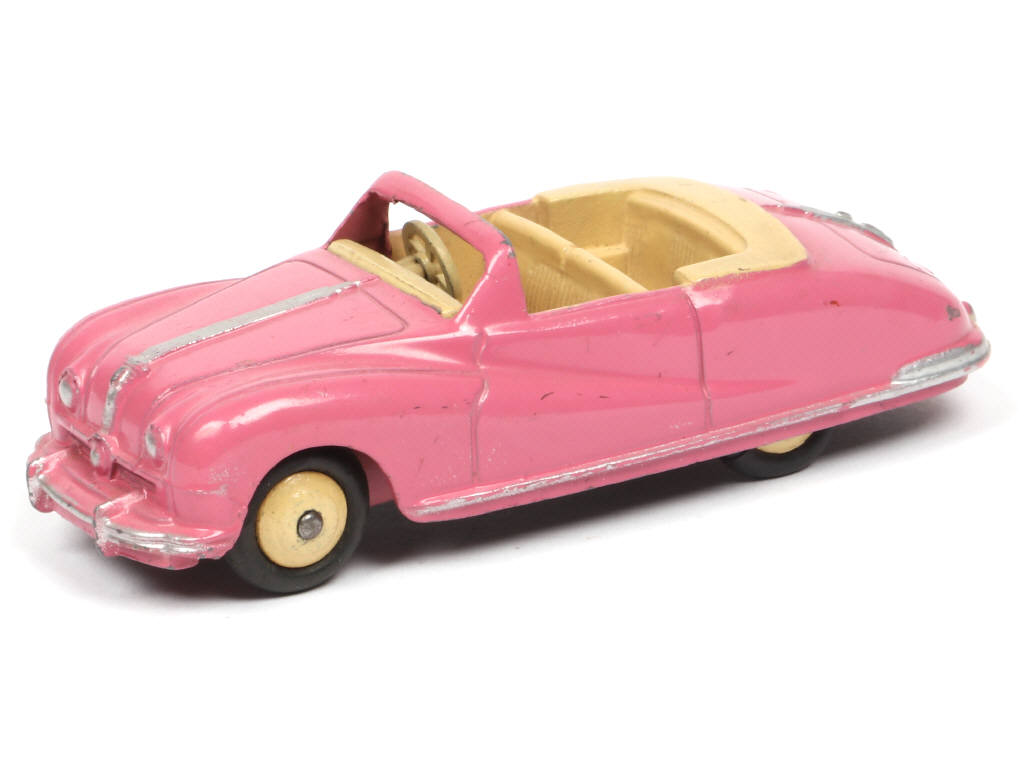 Lot 153 - DINKY TOYS (GB) (1)