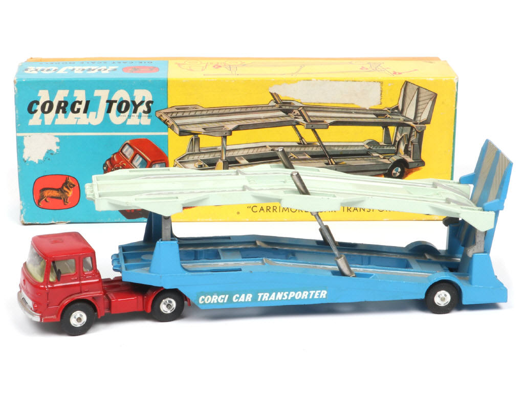 Lot 135 - CORGI TOYS (GB) (1)