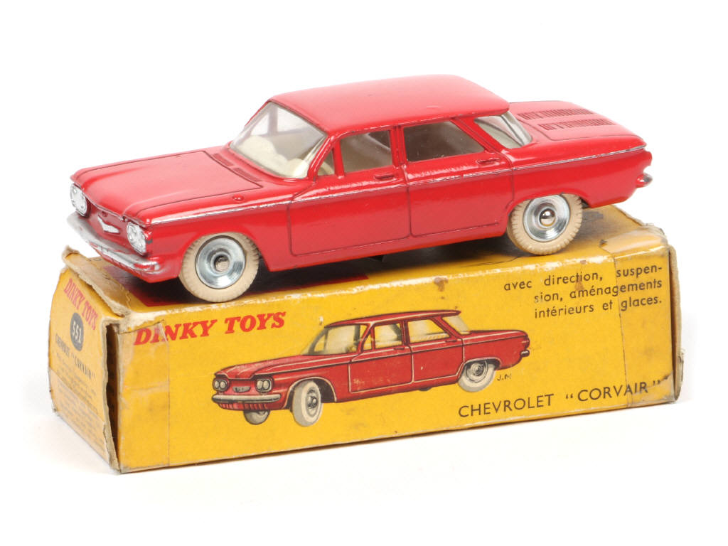 Lot 242 - DINKY TOYS (FRANCE) (1)