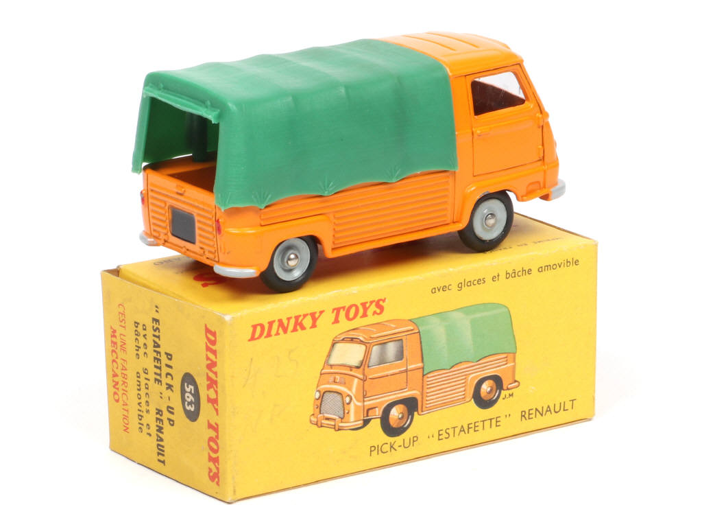 Lot 245 - DINKY TOYS (FRANCE) (1)