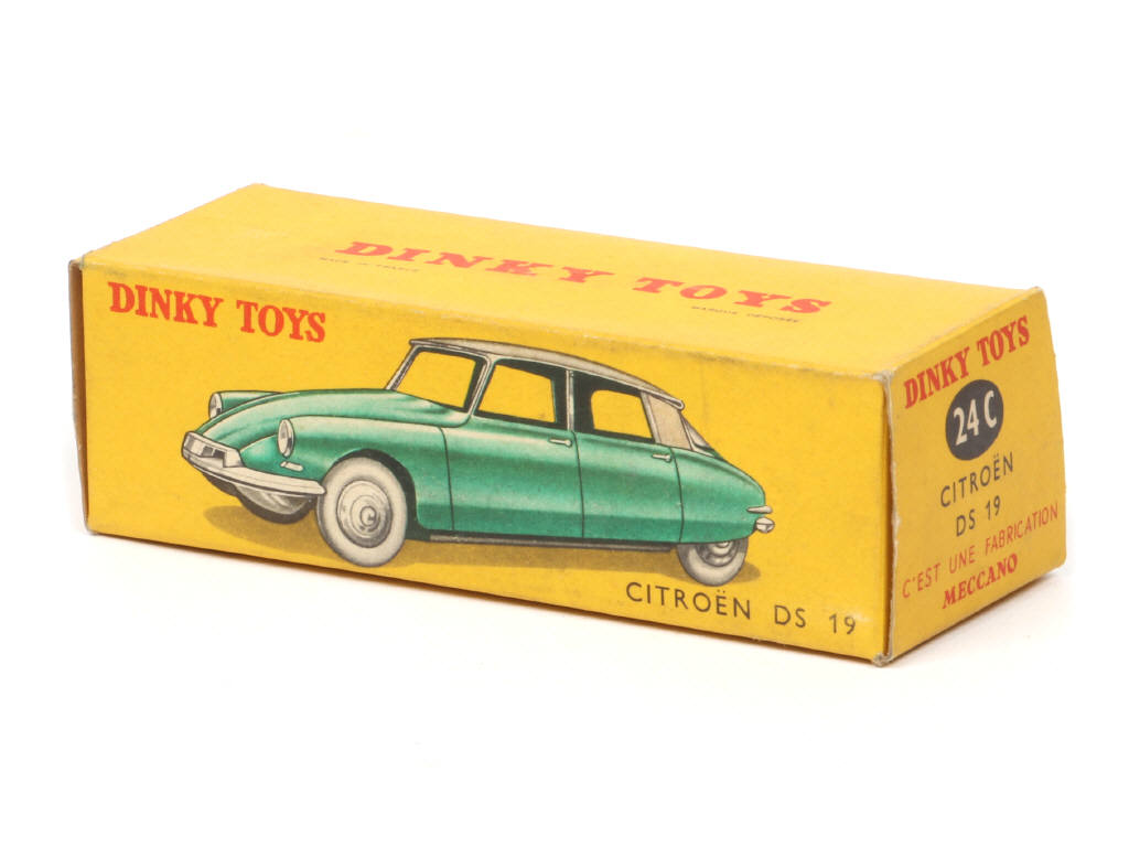 Lot 225 - DINKY TOYS (FRANCE) (1)