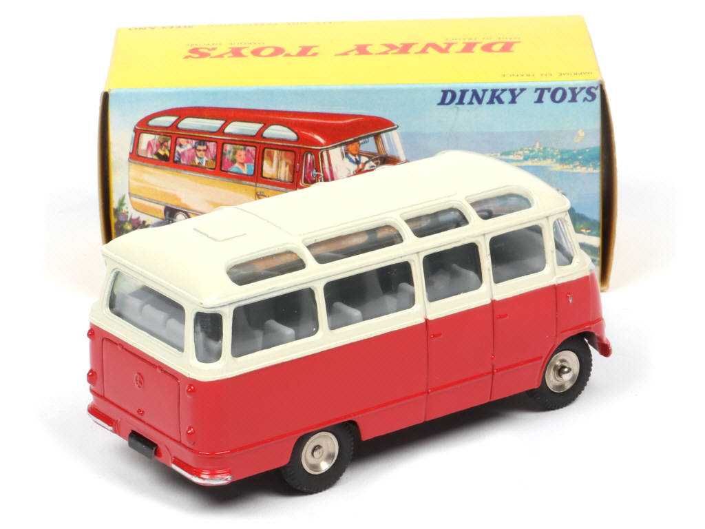 Lot 238 - DINKY TOYS (FRANCE) (1)