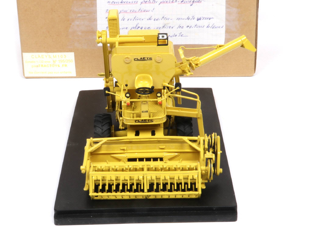 Lot 75 - TRACTOYS (FRANCE) (1)