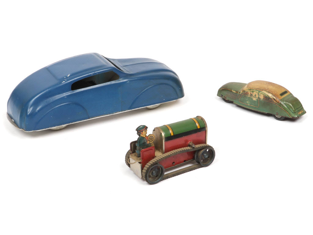 Lot 90 - DIVERS (3)