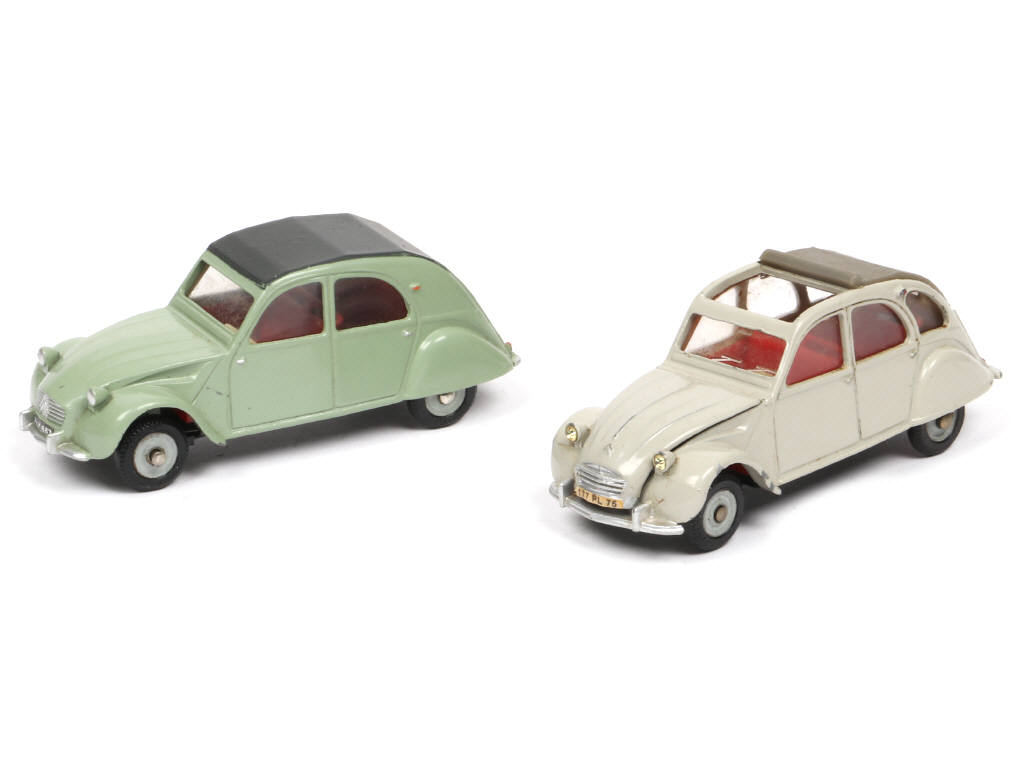 Lot 227 - DINKY TOYS (FRANCE) (2)