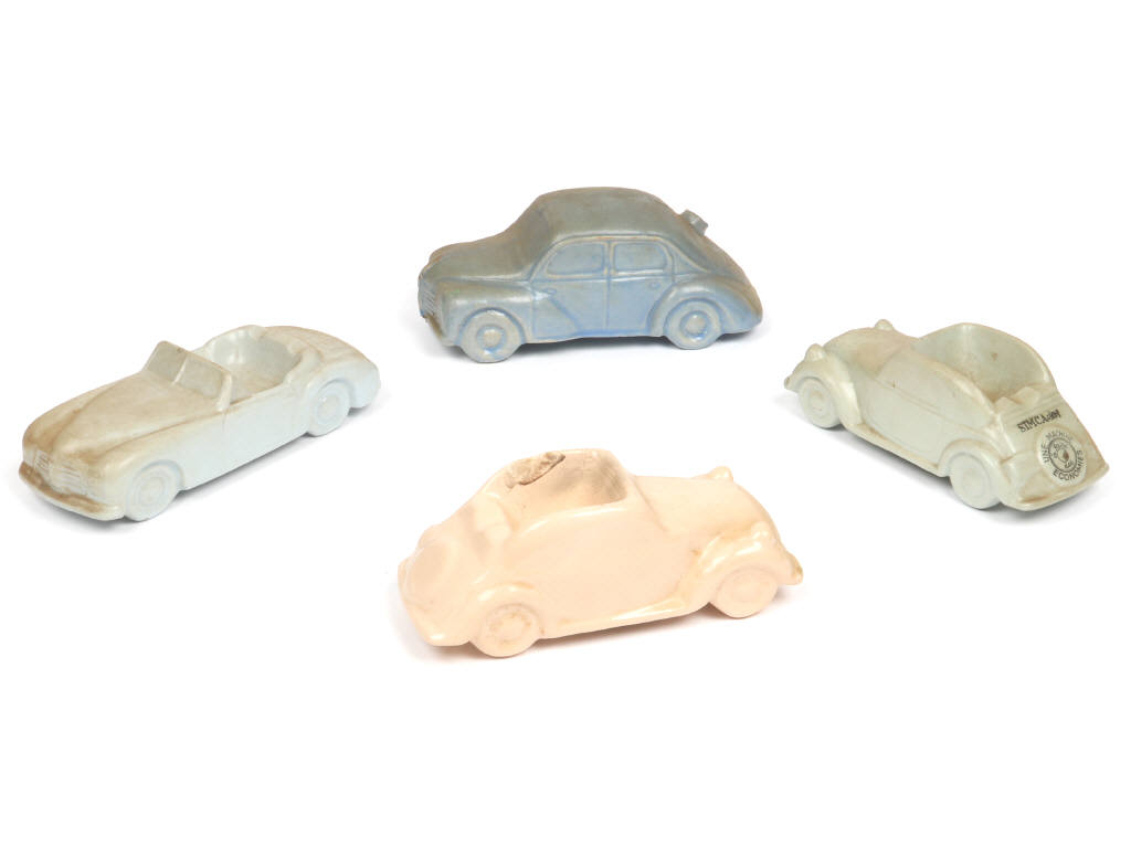 Lot 100 - DIVERS (4)