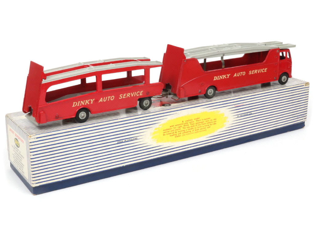 Lot 263 - DINKY TOYS (GB) (1)