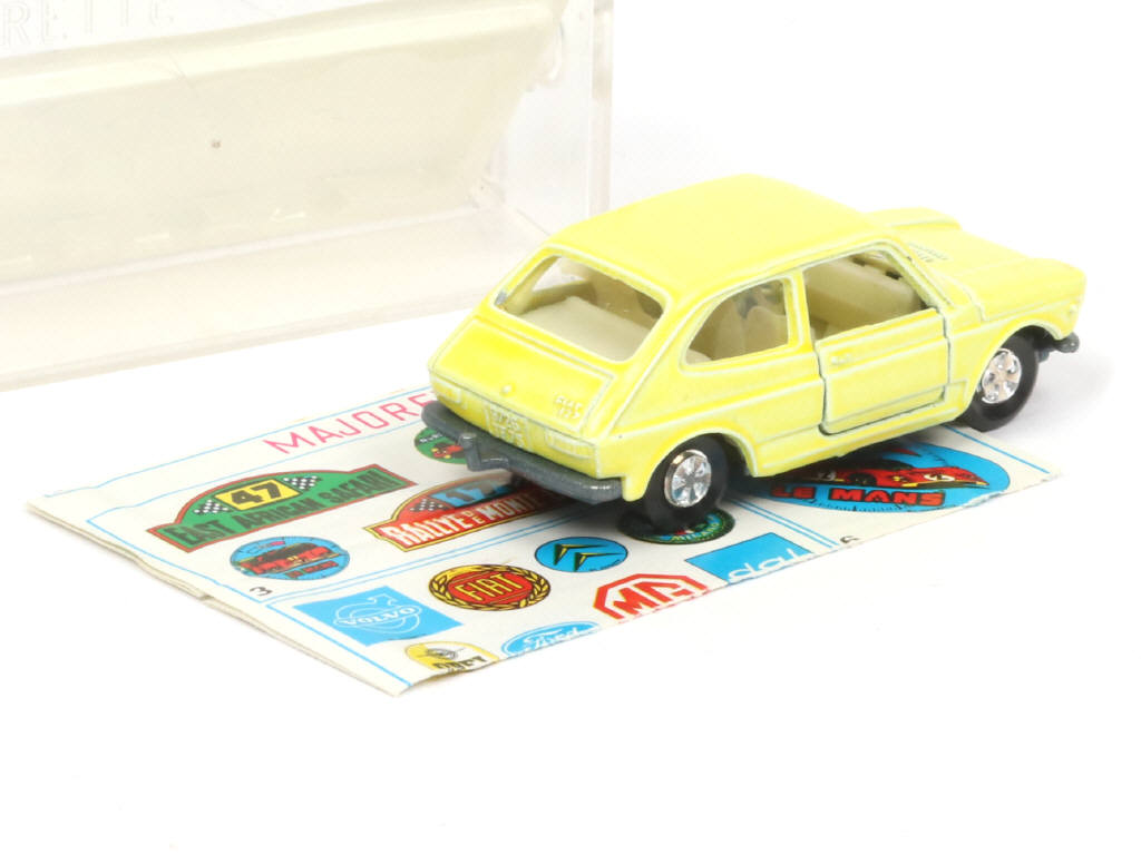 Lot 66 - MAJORETTE (FRANCE) (1)