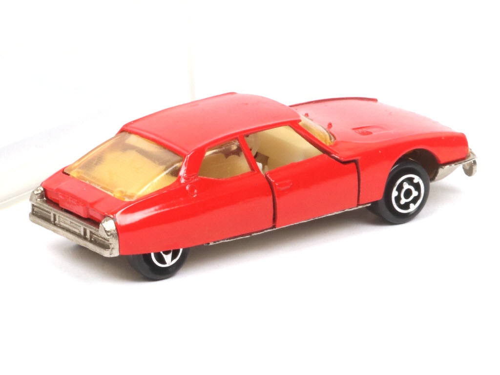 Lot 90 - MAJORETTE (FRANCE) (1)