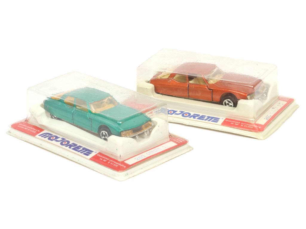 Lot 92 - MAJORETTE (FRANCE) (1)