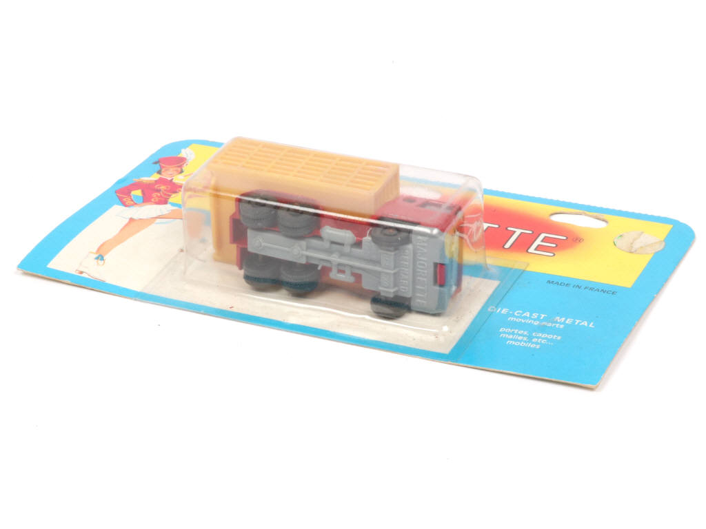 Lot 75 - MAJORETTE (FRANCE) (1)