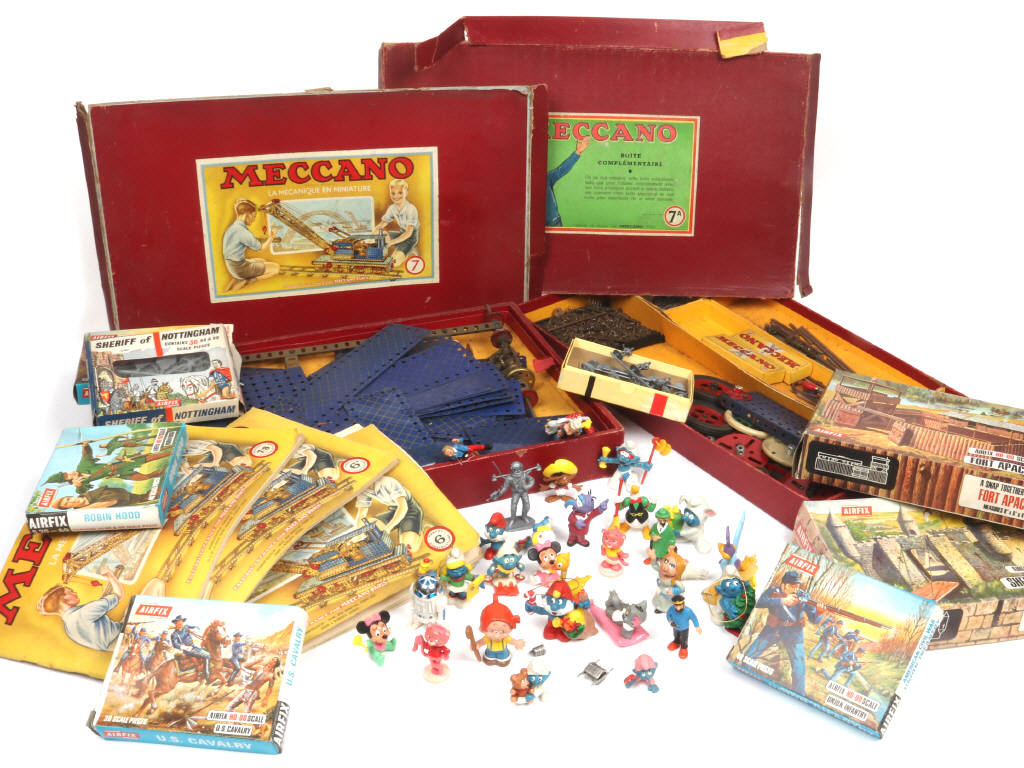 Lot 86 - MECCANO (FRANCE) (2)