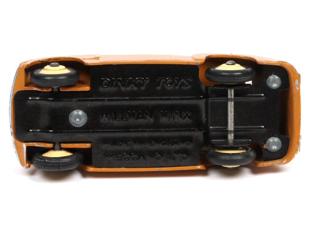 Lot 288 - DINKY TOYS (GB) (1)