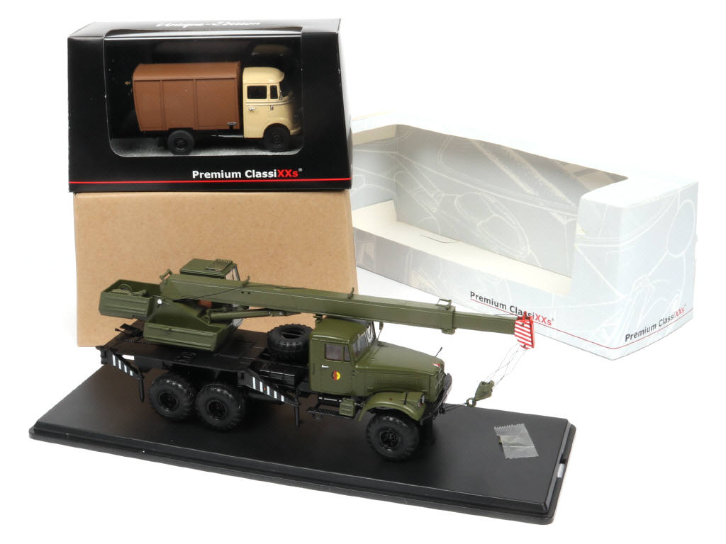 Lot 148 - PREMIUM CLASSIXXS (CHINE) (2)