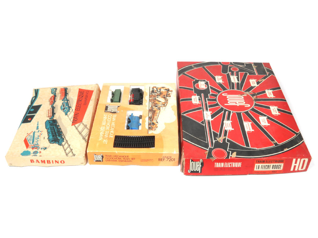 Lot 46 - DIVERS (HO) (3)