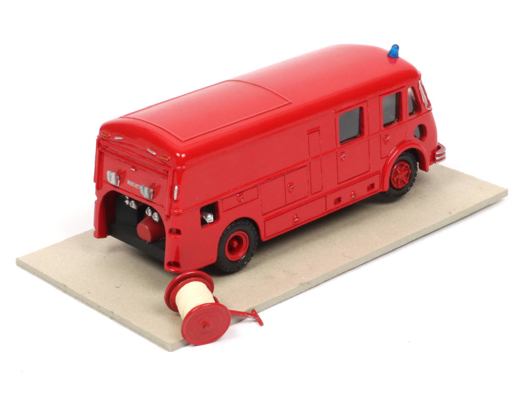 Lot 100 - PARADE (FRANCE) (1)