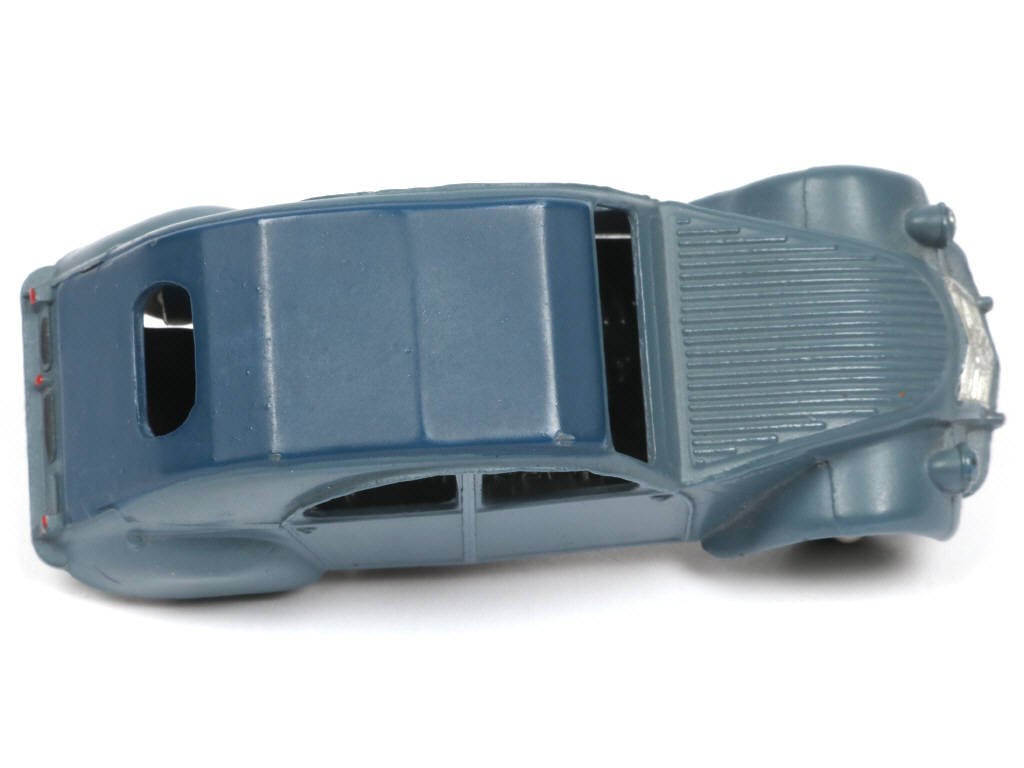 Lot 292 - DINKY TOYS (FRANCE) (1)