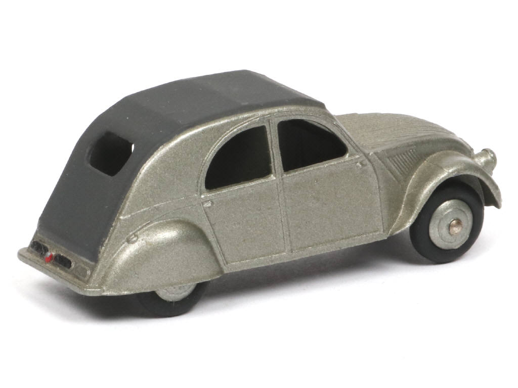 Lot 273 - DINKY TOYS (FRANCE) (1)