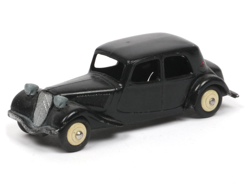 Lot 267 - DINKY TOYS (FRANCE) (1)