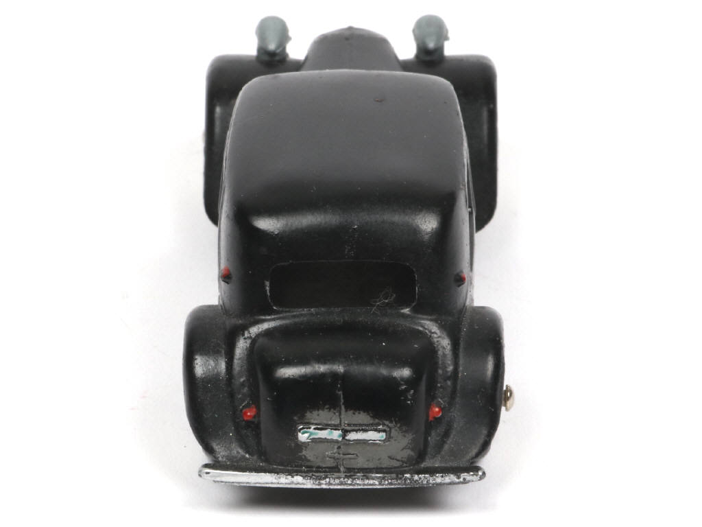 Lot 267 - DINKY TOYS (FRANCE) (1)