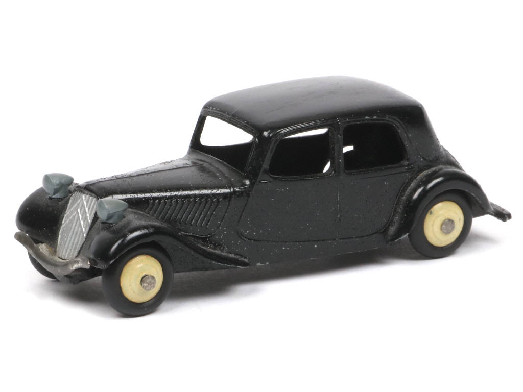 Lot 269 - DINKY TOYS (FRANCE) (1)