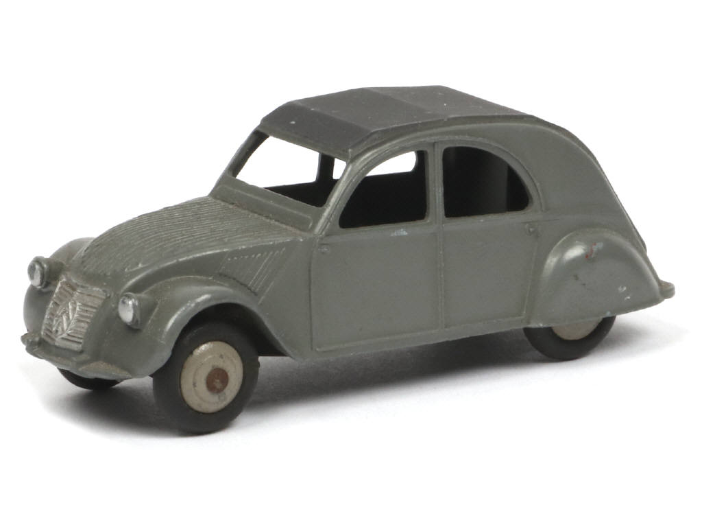 Lot 274 - DINKY TOYS (FRANCE) (1)