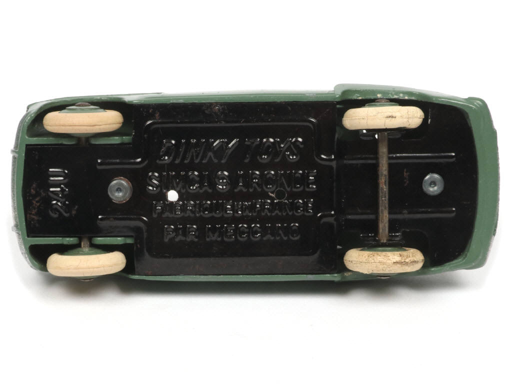 Lot 293 - DINKY TOYS (FRANCE) (1)