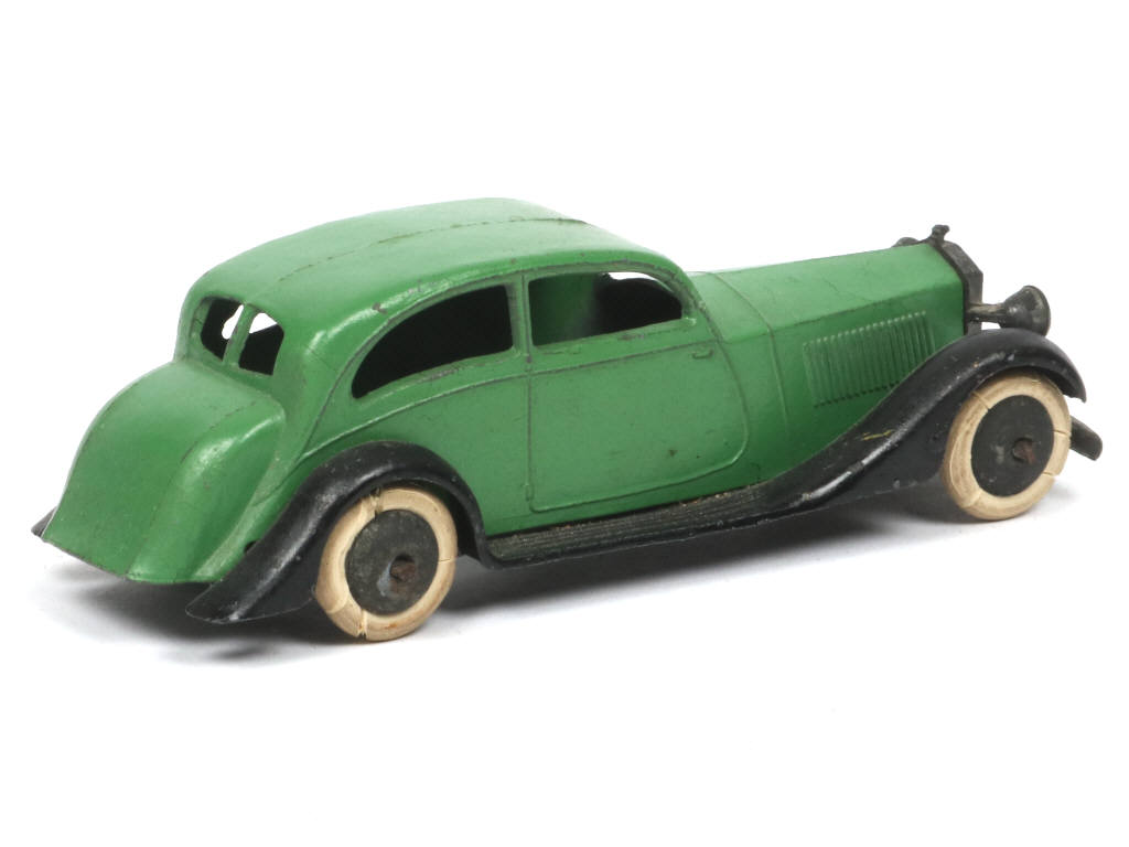 Lot 332 - DINKY TOYS (GB) (1)