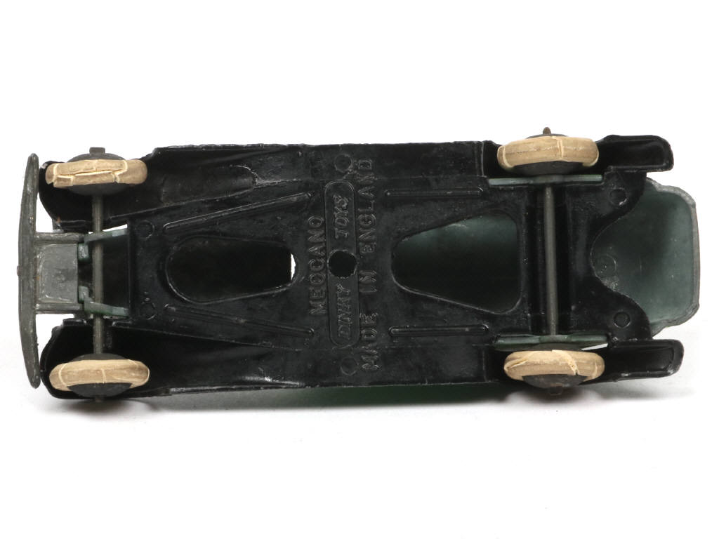 Lot 332 - DINKY TOYS (GB) (1)