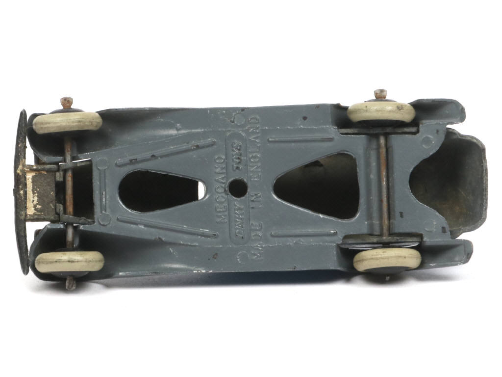 Lot 334 - DINKY TOYS (GB) (1)