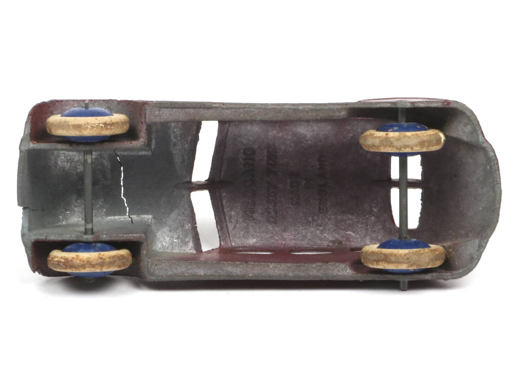 Lot 320 - DINKY TOYS (GB) (1)