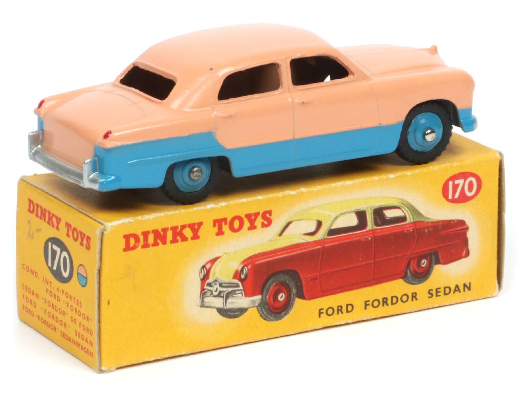 Lot 451 - DINKY TOYS (GB) (1)