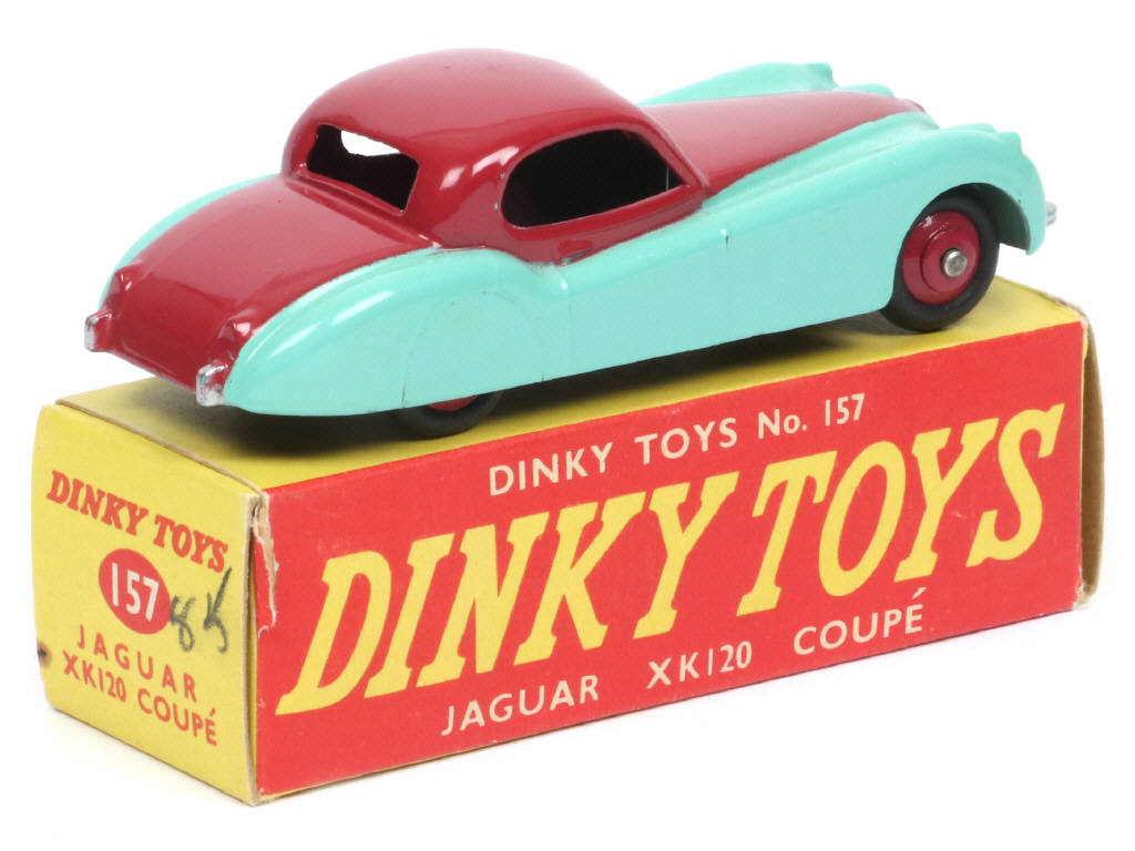 Lot 434 - DINKY TOYS (GB) (1)
