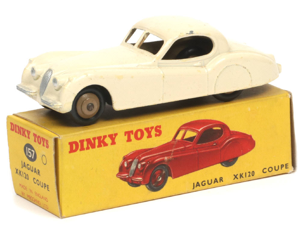 Lot 436 - DINKY TOYS (GB) (1)