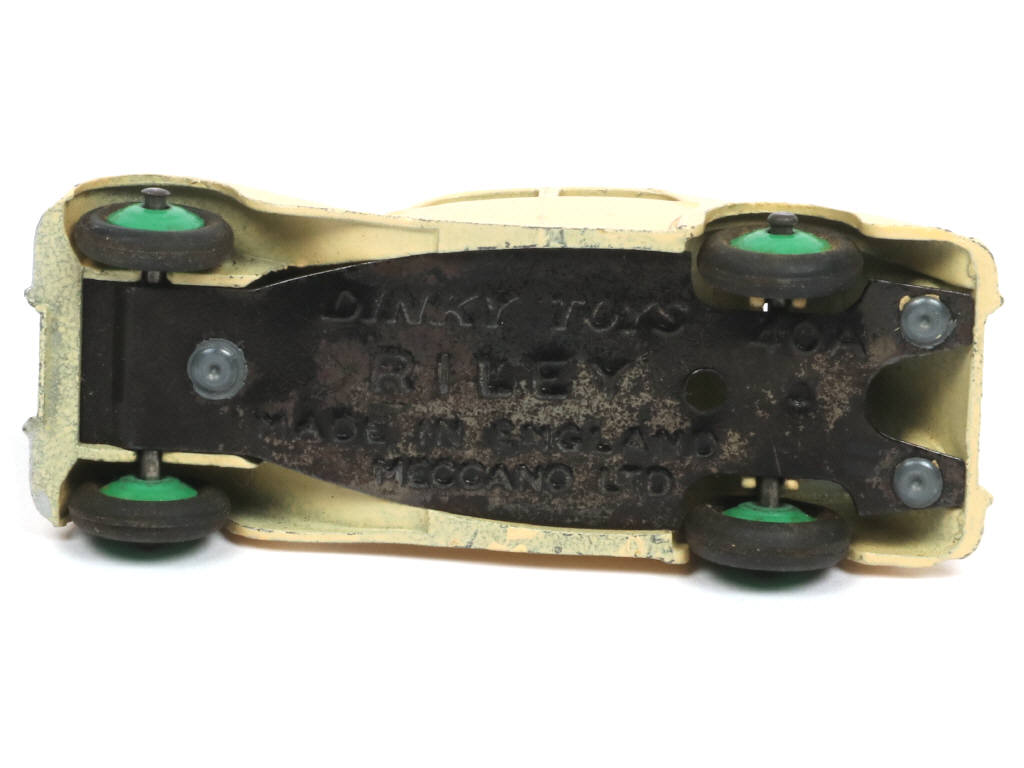 Lot 438 - DINKY TOYS (GB) (1)