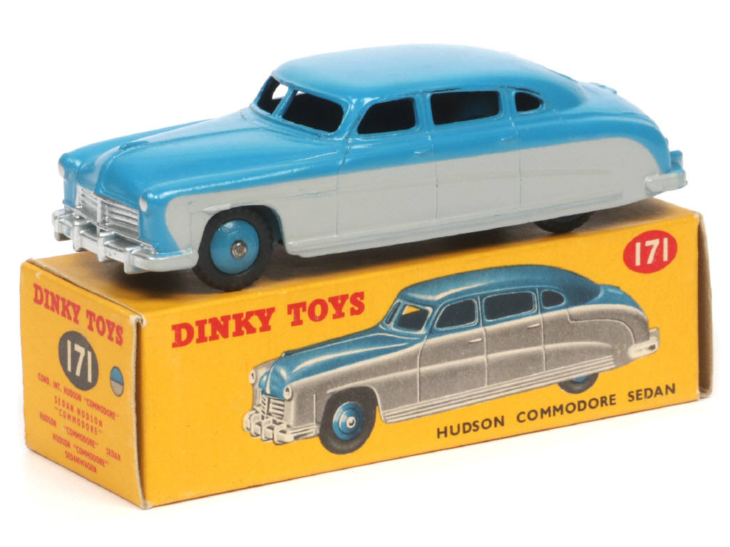 Lot 452 - DINKY TOYS (GB) (1)