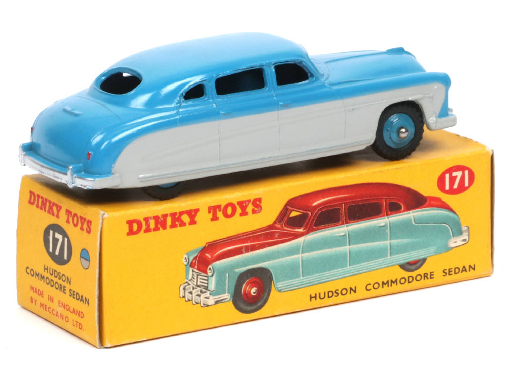 Lot 452 - DINKY TOYS (GB) (1)