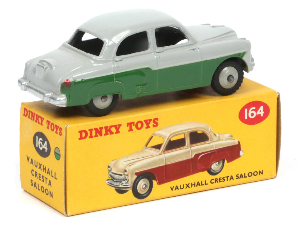 Lot 446 - DINKY TOYS (GB) (1)