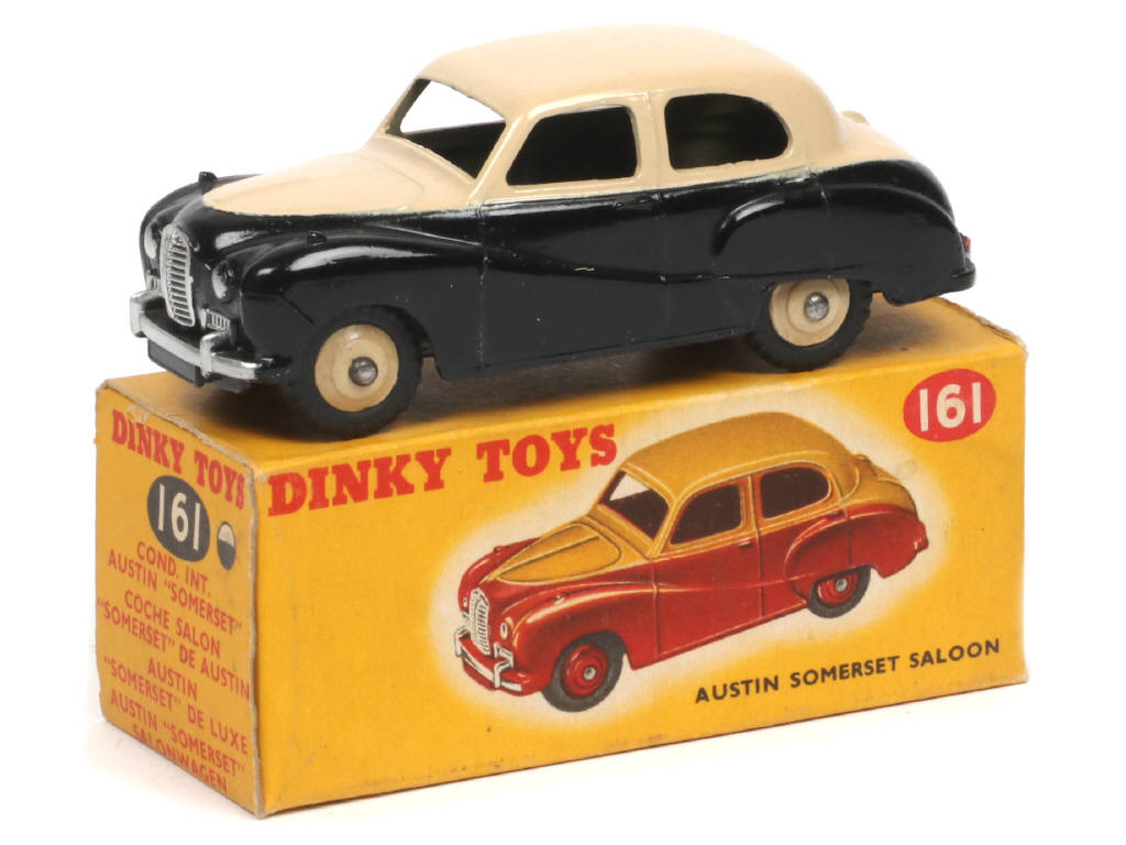 Lot 444 - DINKY TOYS (GB) (1)