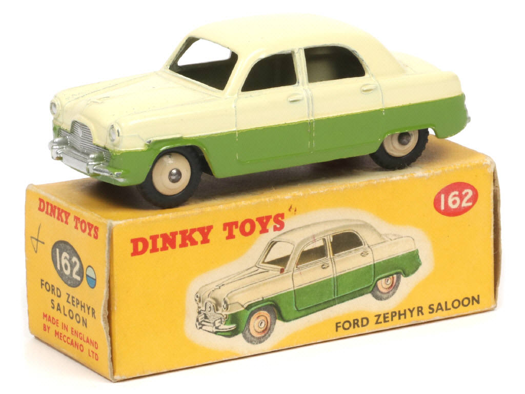 Lot 445 - DINKY TOYS (GB) (1)