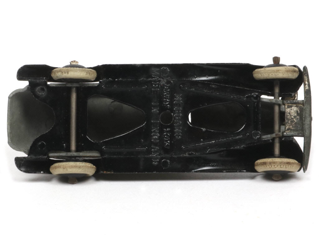 Lot 333 - DINKY TOYS (GB) (1)