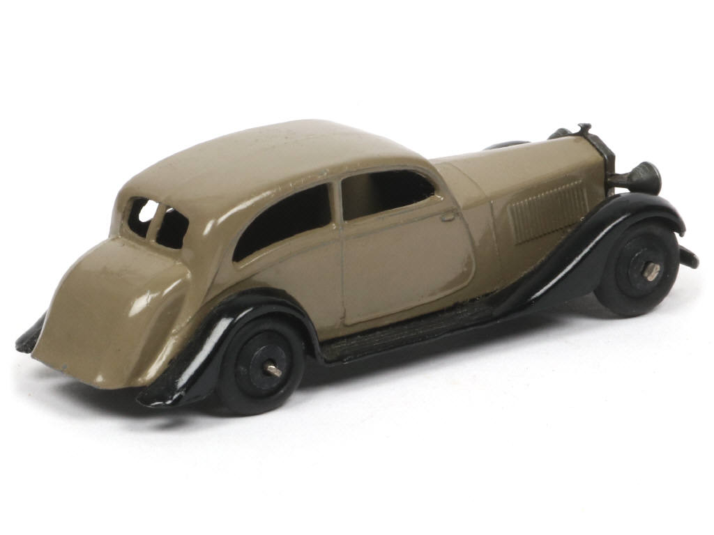 Lot 329 - DINKY TOYS (GB) (1)