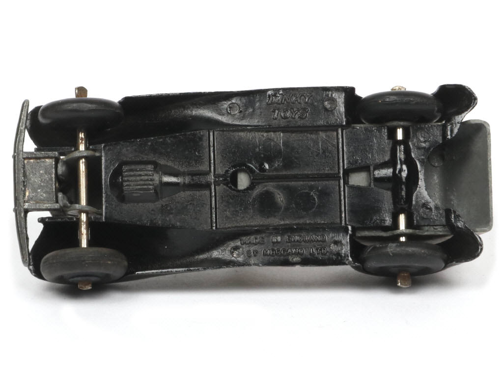 Lot 381 - DINKY TOYS (GB) (1)