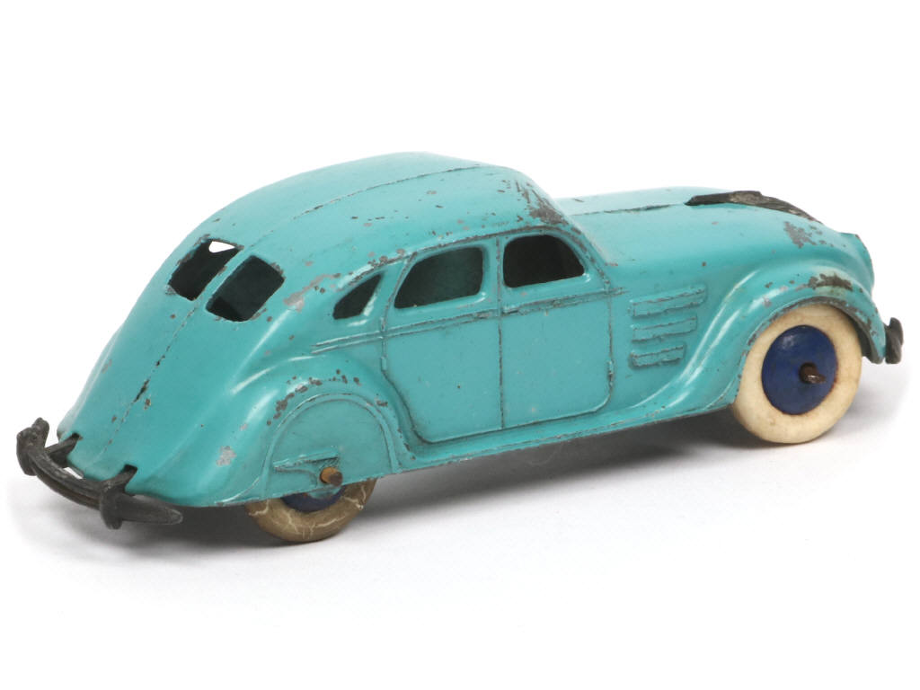 Lot 323 - DINKY TOYS (GB) (1)