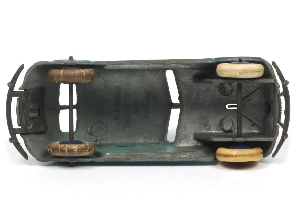 Lot 323 - DINKY TOYS (GB) (1)