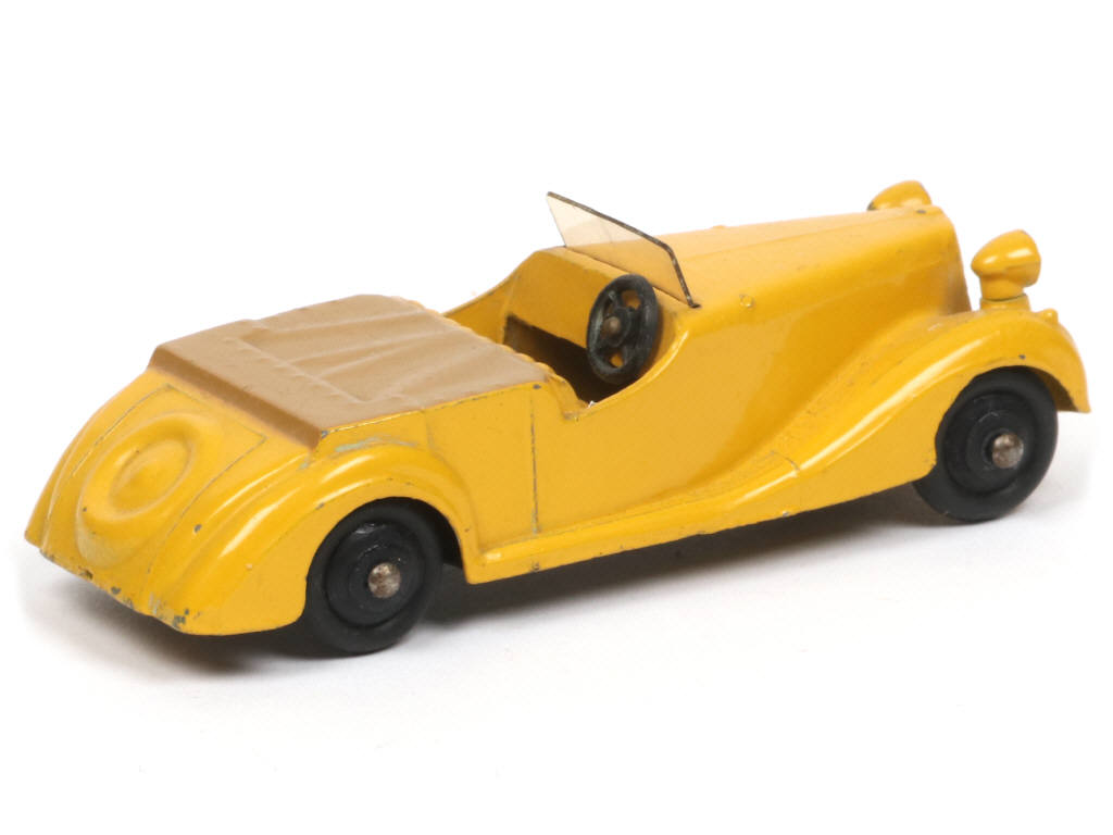 Lot 388 - DINKY TOYS (GB) (1)