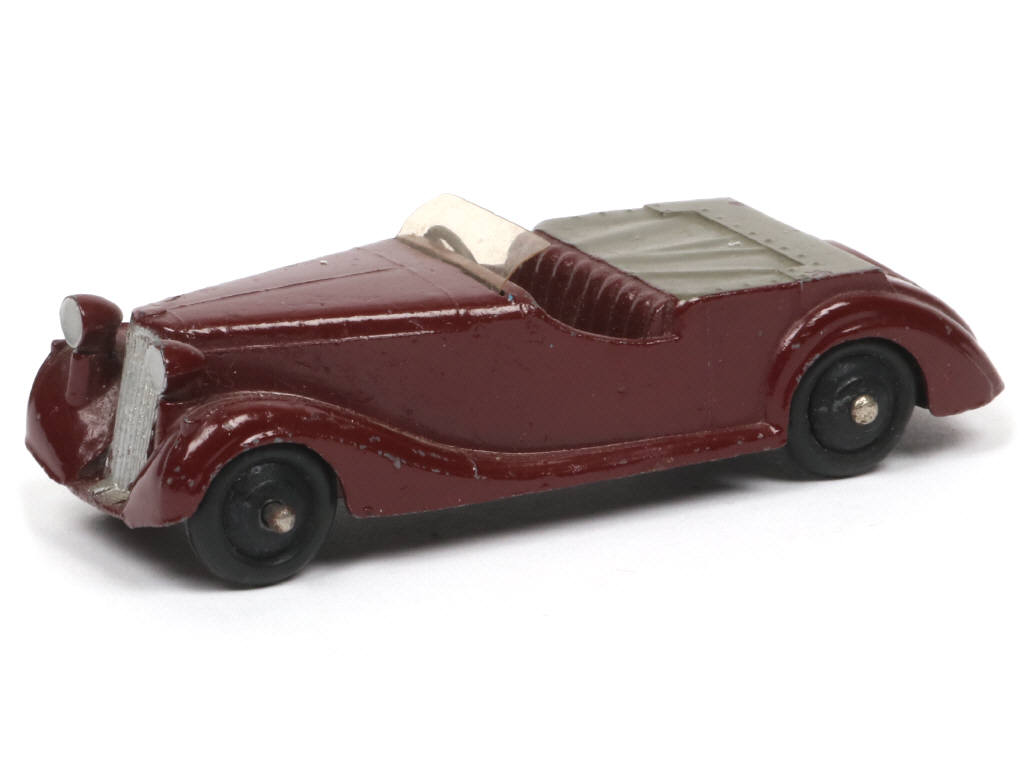 Lot 389 - DINKY TOYS (GB) (1)